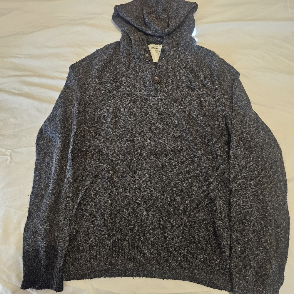 Men's Gray Sweater with Hood